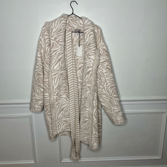 Barefoot Dreams Sweaters - Barefoot Dreams CozyChic Zebra Fringe Cardigan Womens 3x NWT